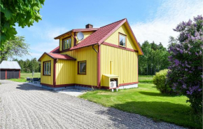 Two-Bedroom Holiday Home in Vanersborg, Vänersborg